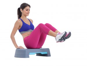 Jackknife Crunch on Aerobic Step